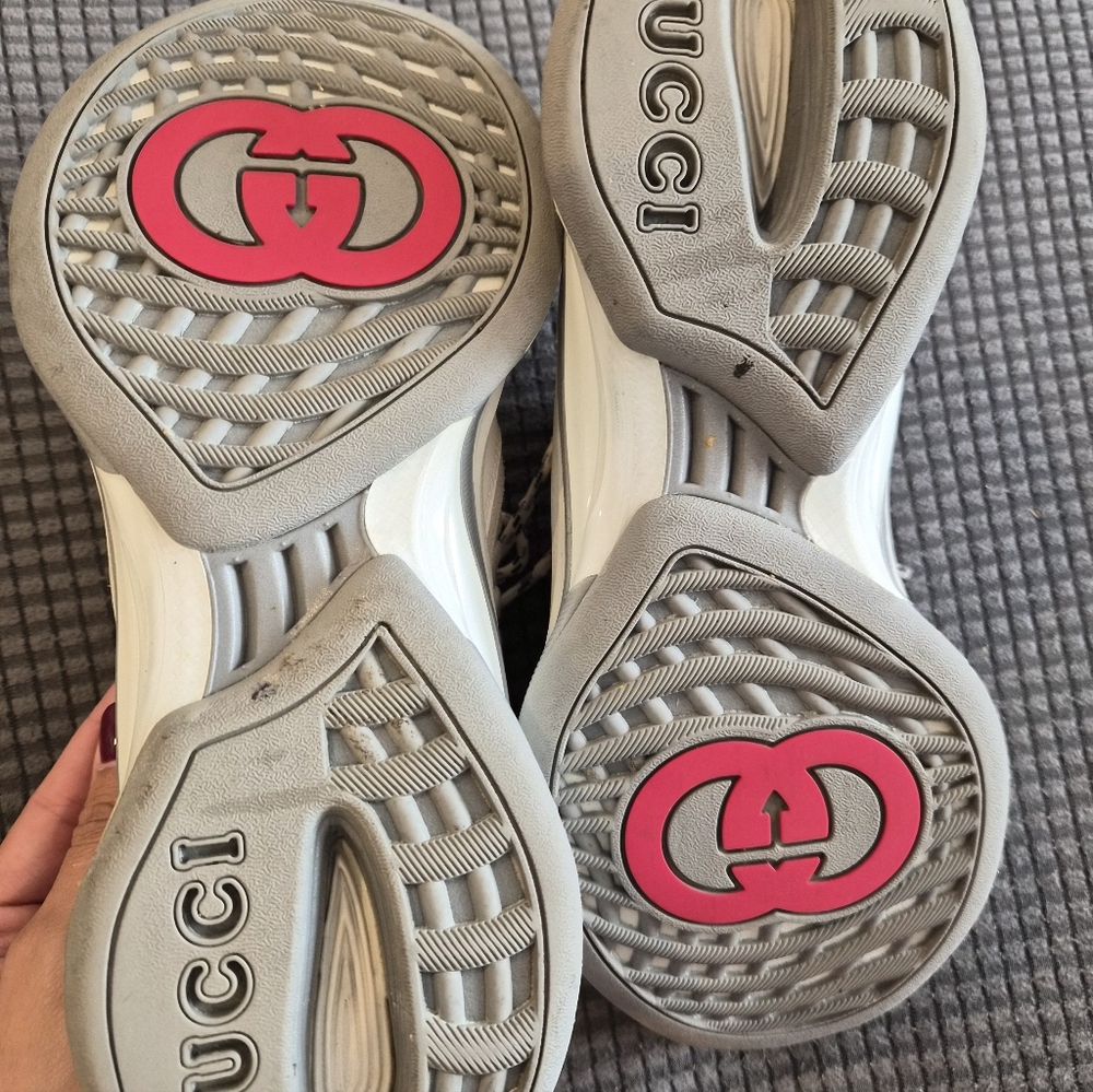 Gucci Run Suede Sneaker Women - Picture 7 of 7
